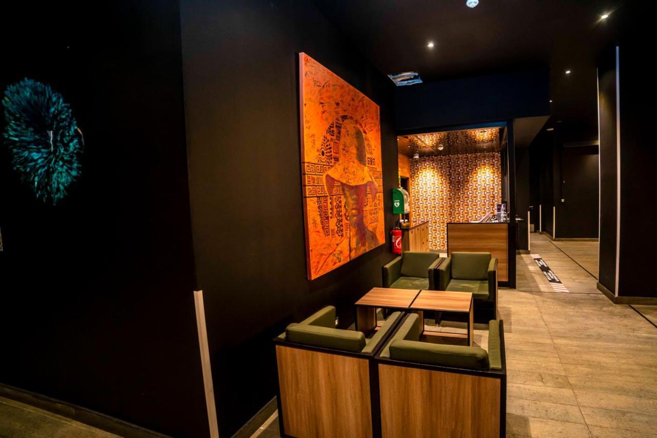 Onomo Hotel Дуала Екстер'єр фото