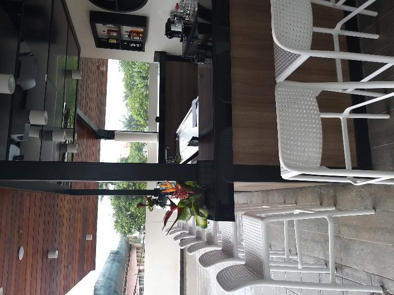 Onomo Hotel Дуала Екстер'єр фото